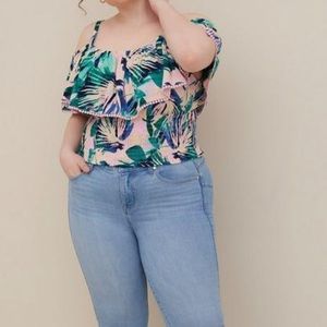 Torrid crinkle gauze cold shoulder ruffle top size 3X